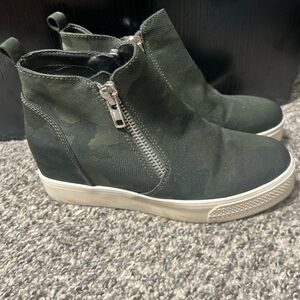 Madden Girl Green Camouflage High-Top Sneakers